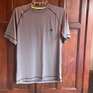 Under Armour short sleeve shirt